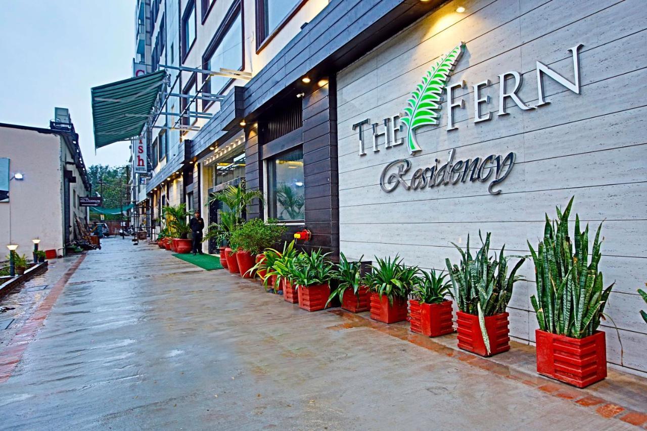 Отель The Fern Residency Нойда Экстерьер фото